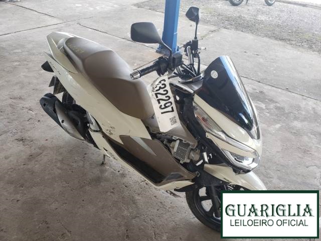PCX 150 DLX